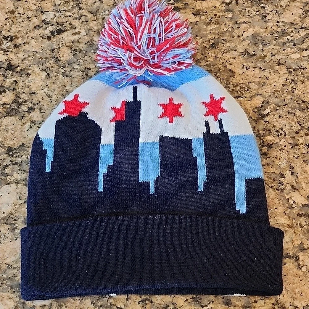 Chicago Skyline Beanie - Blue and Red‎